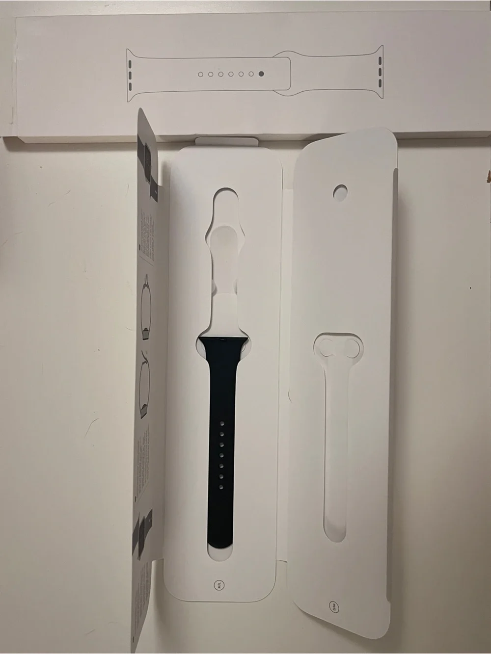 Apple Watch Sport Band Midnight 41mm M/L Half Side
